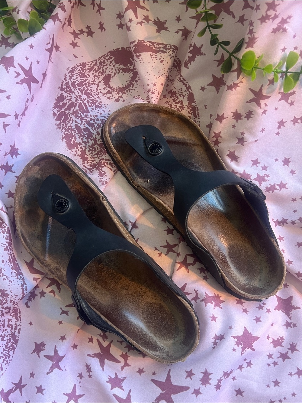 Birkenstock Gizeh Black Leather Toe-Post Sandals for Women